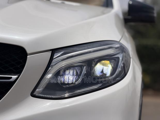 Mercedes-Benz GLE-Class GLE 350d 4MATIC 2018 White