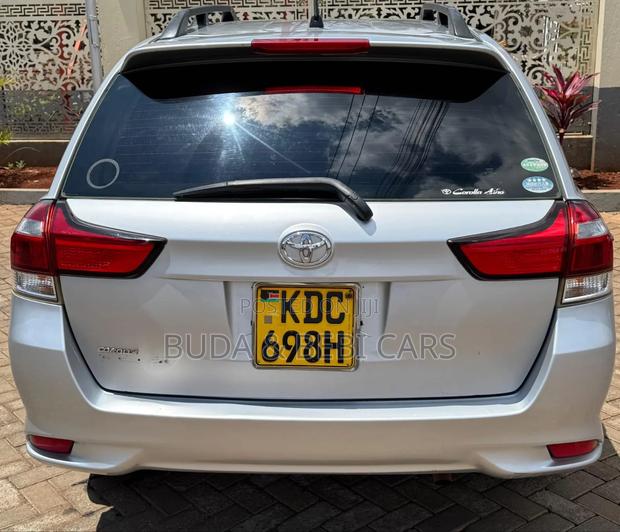Toyota Corolla Fielder 2015 Silver