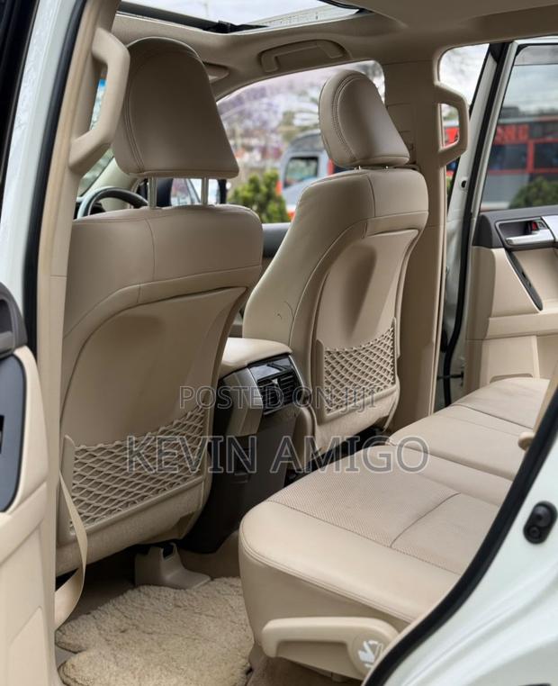 Toyota Land Cruiser Prado 2.8 2021 White