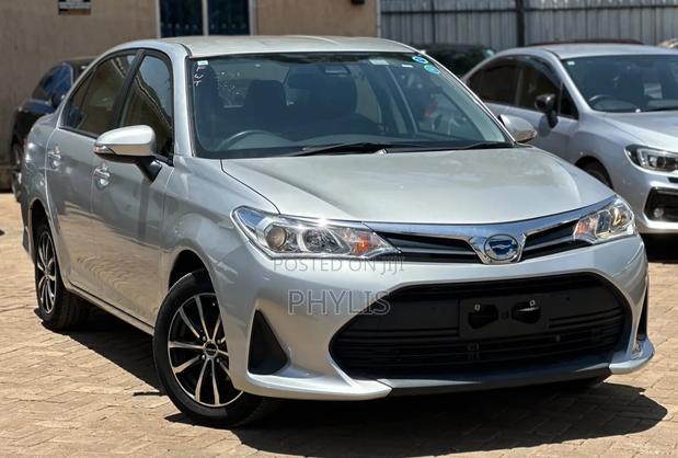 Toyota Axio 1.5 Hybrid G 2WD 2020 Silver