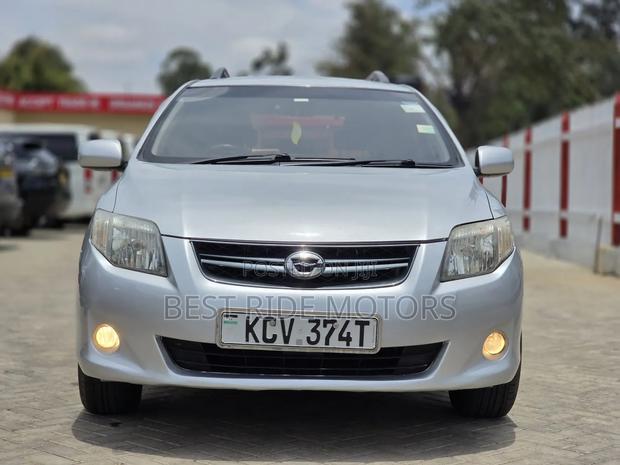 Toyota Corolla Fielder 1.5 Petrol FWD 2012