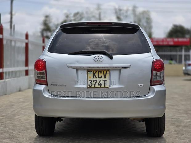 Toyota Corolla Fielder 1.5 Petrol FWD 2012