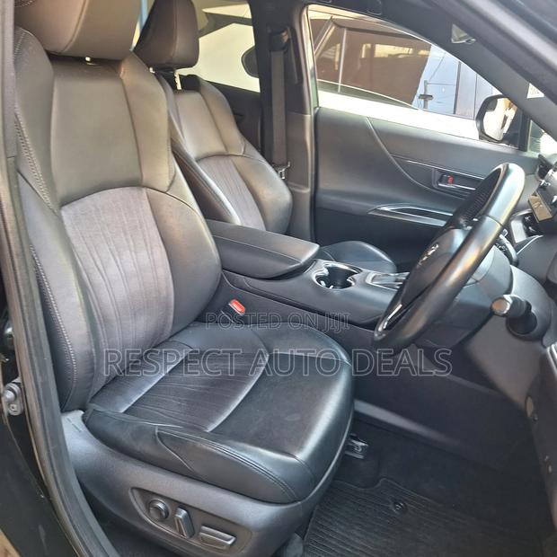 Toyota Harrier 2.0 2020 Black