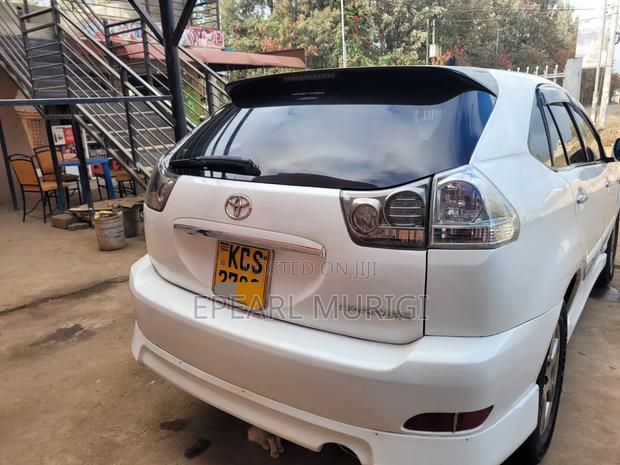 Toyota Harrier 240G 2012 White