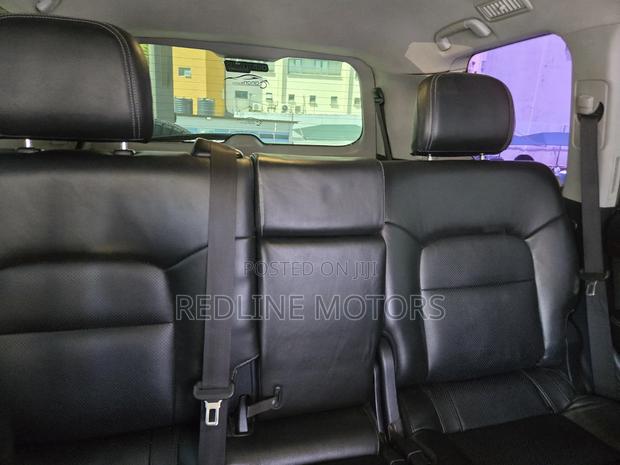 Toyota Land Cruiser 2018 White