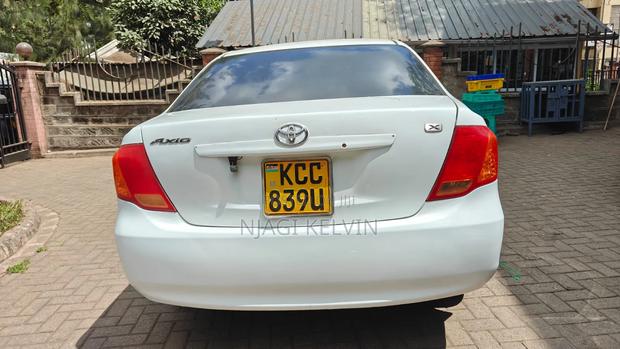 Toyota Axio 1.5 X 2WD 2009 White