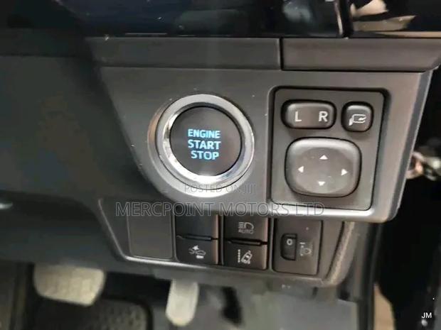 Toyota Corolla Fielder 2019 Black