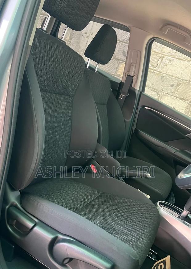 Honda Fit Shuttle 2016 Gray