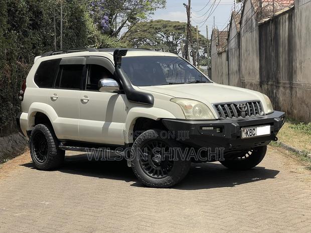 Toyota Land Cruiser Prado 2008 White