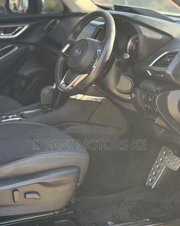 Subaru Forester Premium AWD 2019 Pearl