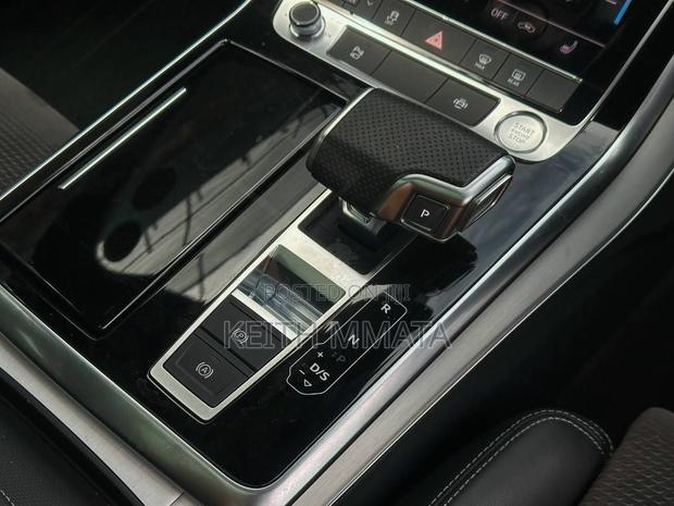 Audi Q8 3.0T Premium AWD quattro 2019 Orange