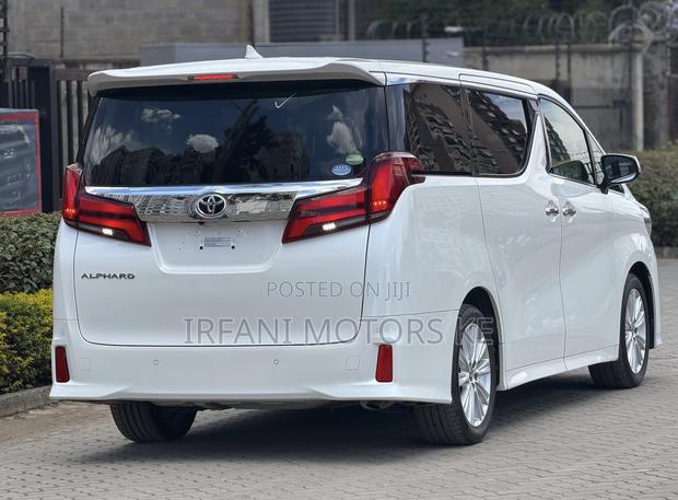 Toyota Alphard 2.5 Petrol FWD 2019 Pearl