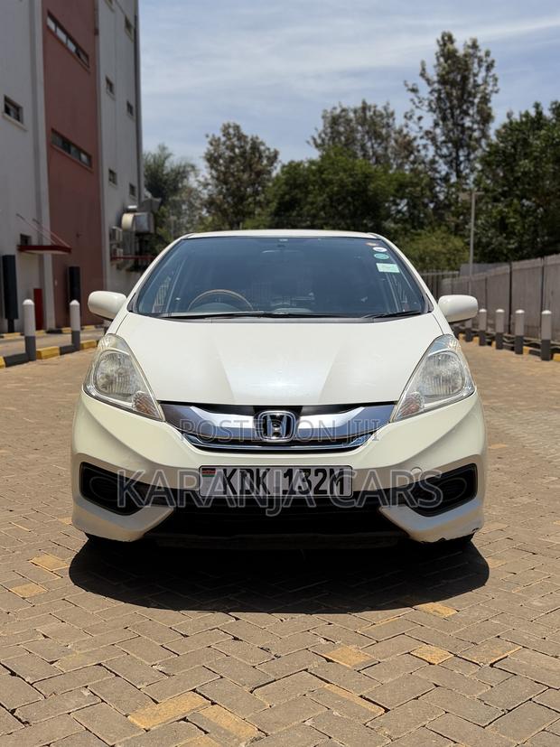 Honda Fit Shuttle 2015 Pearl