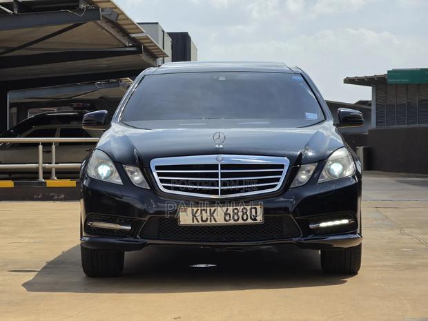 Mercedes-Benz E250 2015 Black