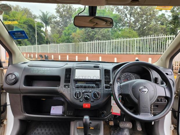 Nissan Advan 2014 White