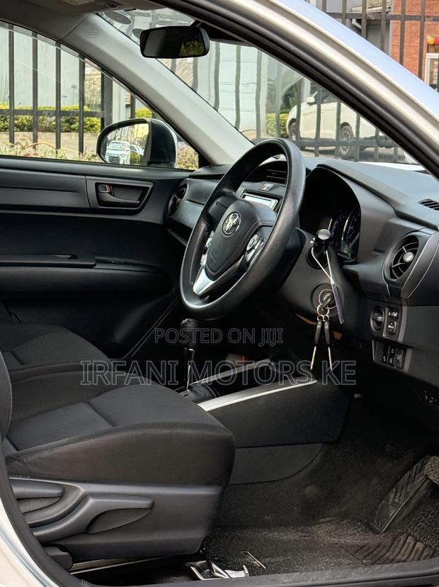 Toyota Corolla Fielder 1.5 Hybrid FWD 2019 Silver