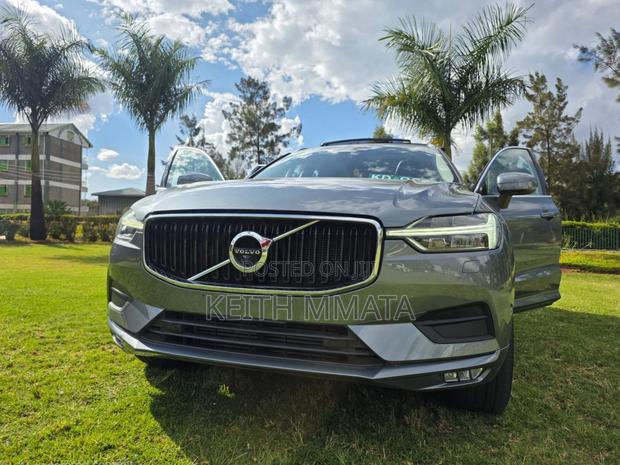 Volvo XC60 T5 R-Design AWD 2018 Gray