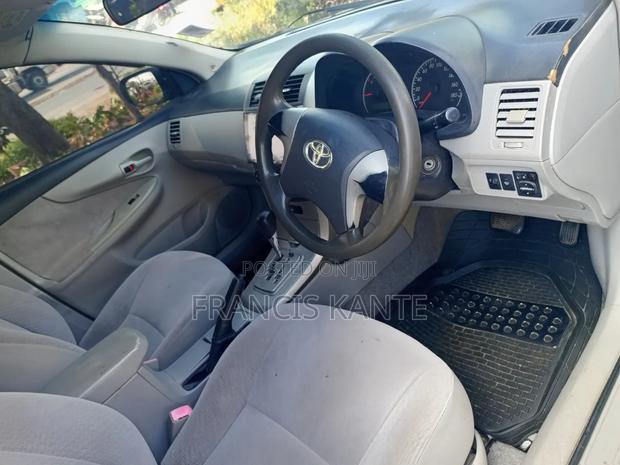 Toyota Axio 2012 Silver