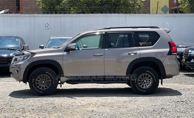 Toyota Land Cruiser Prado 2019 Green