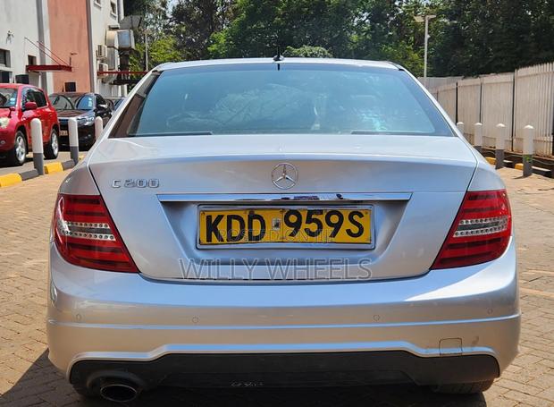Mercedes-Benz C200 2014 Silver