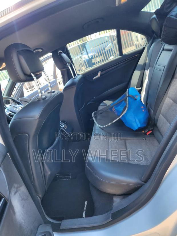 Mercedes-Benz C200 2014 Silver