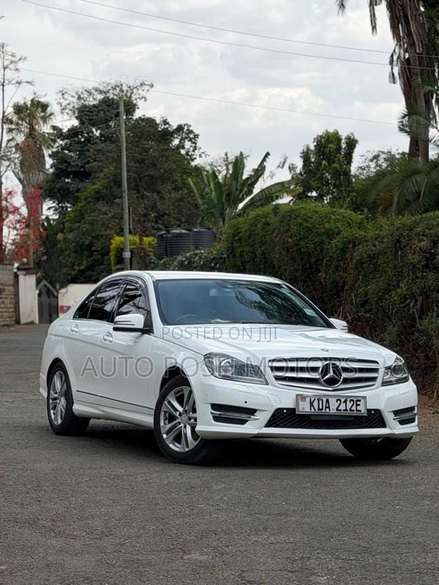 Mercedes-Benz C200 2013 White