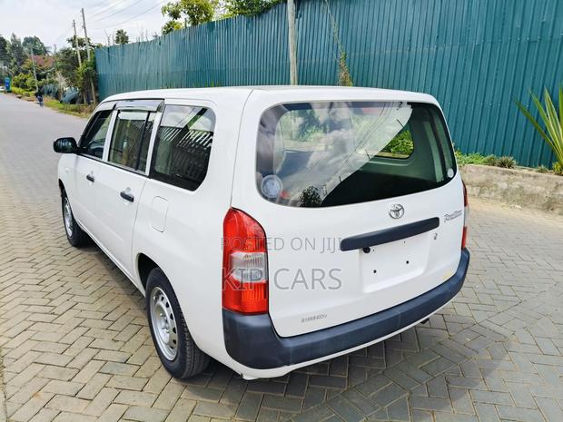 Toyota Probox 1.5 DX 4WD 2019 White