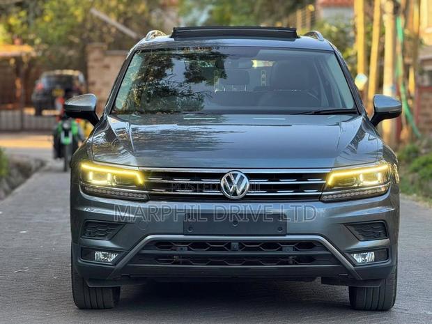 Volkswagen Tiguan 2.0T S AWD 4MOTION 2019 Gray