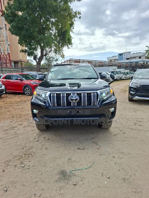 Toyota Land Cruiser Prado 2019 Matt Black
