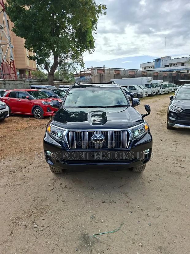 Toyota Land Cruiser Prado 2019 Matt Black