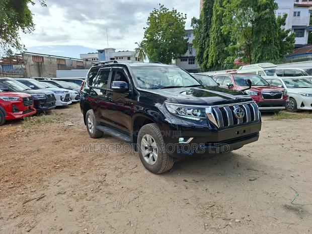 Toyota Land Cruiser Prado 2019 Matt Black