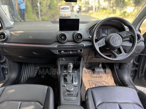 Audi Q2 2019 Gray