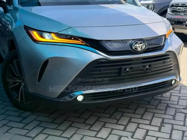 Toyota Harrier 2020 Silver