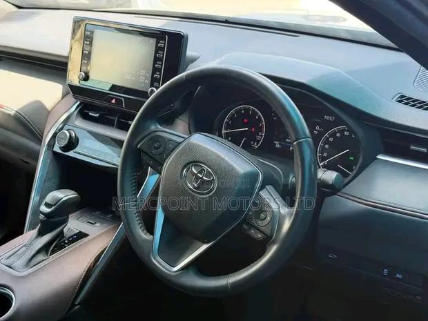Toyota Harrier 2020 Silver