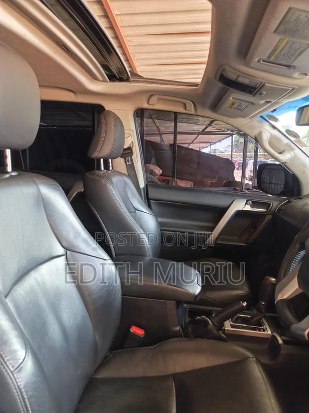 Toyota Land Cruiser Prado 2017 Black