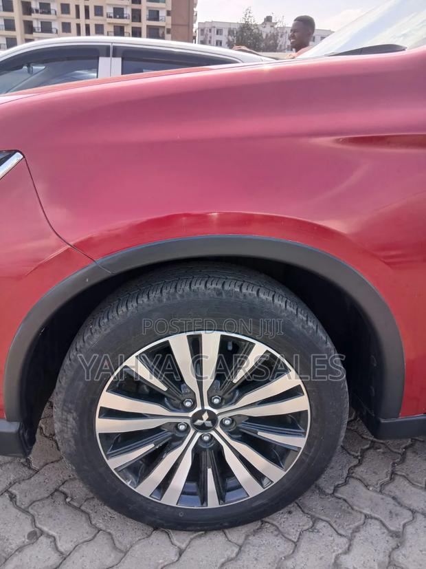 Mitsubishi Outlander 2019 Red
