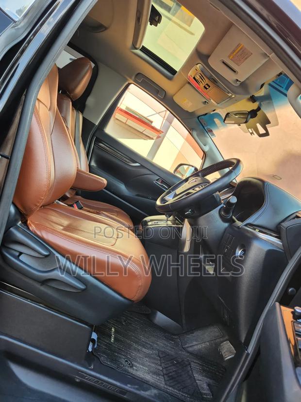 Toyota Vellfire 2.5 Z 2018 Black