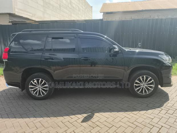 Toyota Land Cruiser Prado 2.7 2018 Black