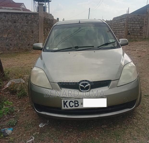 Mazda Demio 2007 Gold