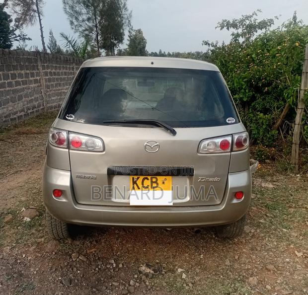Mazda Demio 2007 Gold