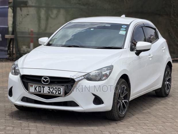 Mazda Demio 2018 White