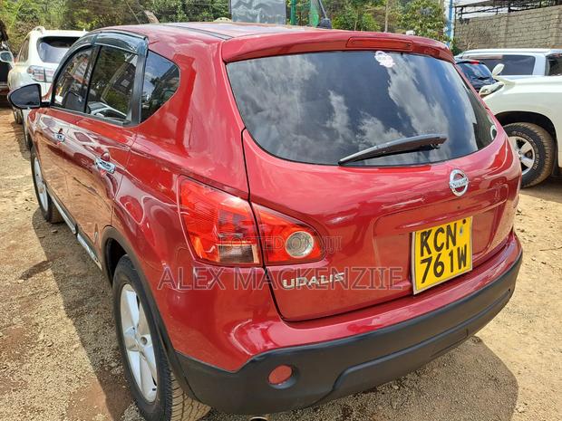 Nissan Dualis 2010 Red