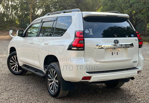 Toyota Land Cruiser Prado 2020 White