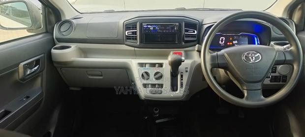 Toyota Pixis Epoch 2019 White