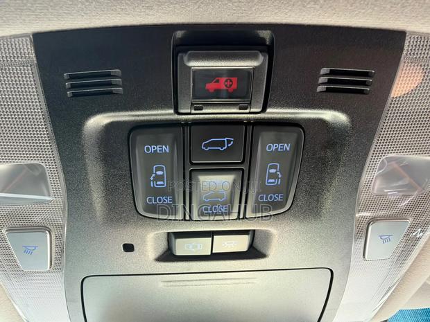 Toyota Alphard 2019 White