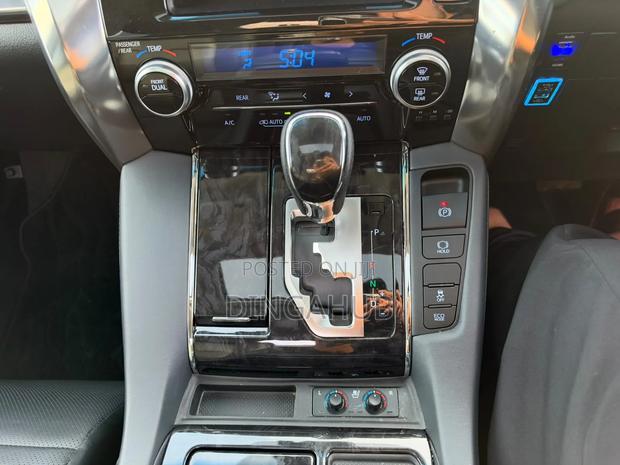 Toyota Alphard 2019 White