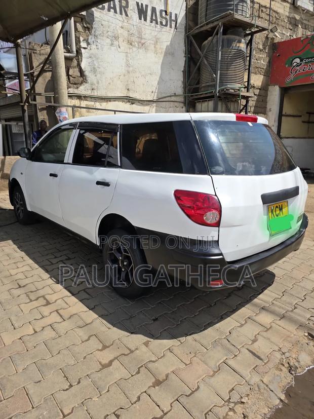 Nissan Advan 2012 White
