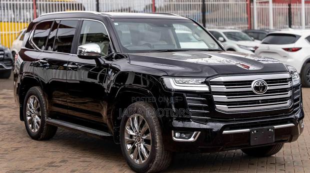 Toyota Land Cruiser 2023 Black
