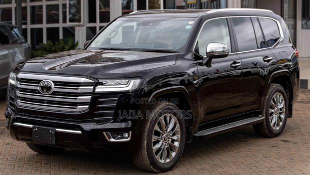 Toyota Land Cruiser 2023 Black