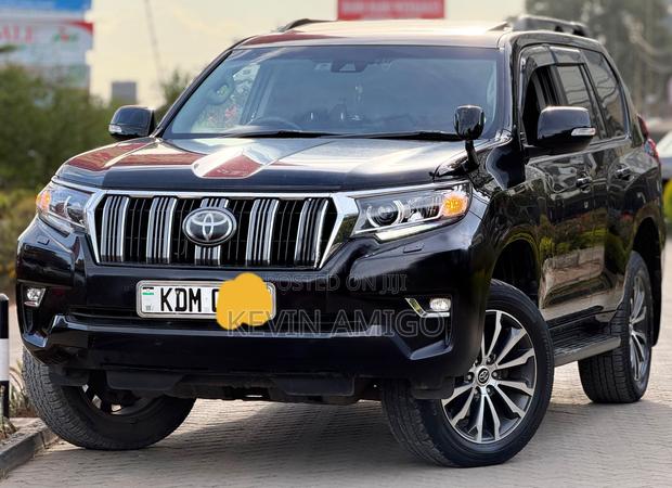 Toyota Land Cruiser Prado 2018 Black